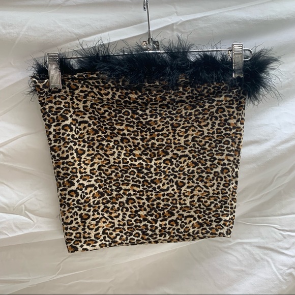 OMIGHTY Cheetah Print Feather Trim Tube Top - Picture 5 of 8